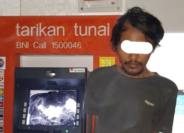 Polisi Ringkus Perusak ATM di Dekat Kantor Samsat Lumajang