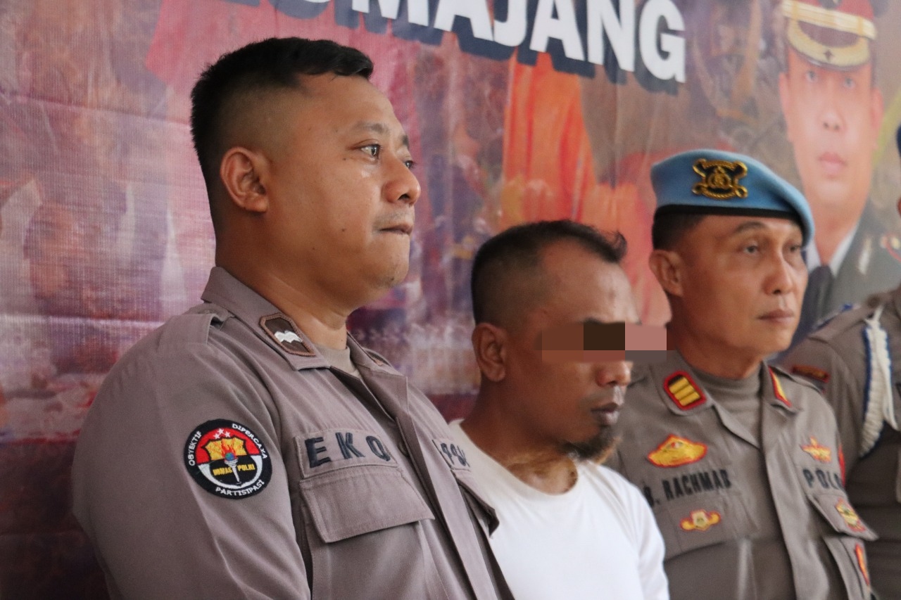 Sabung Ayam Digrebeg,  Pria Asal Randuagung Lumajang Hina TNI Polri