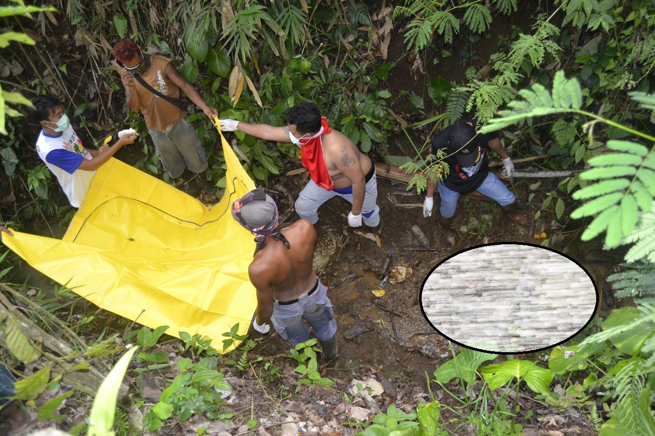 Selain Bau..! Evakuasi Mayat Buari di Jurang Kebun Menyulitkan