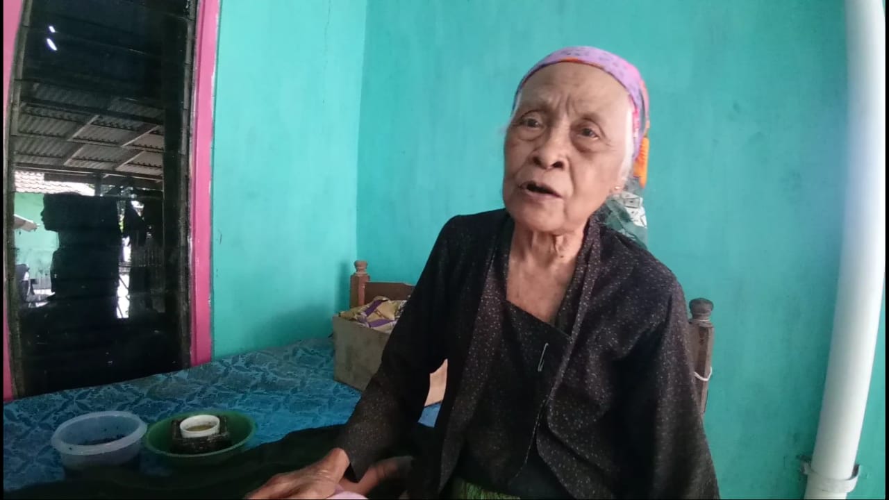 Mbok Marsum Dukun Bayi Ahli Sawan Asal Jatigono