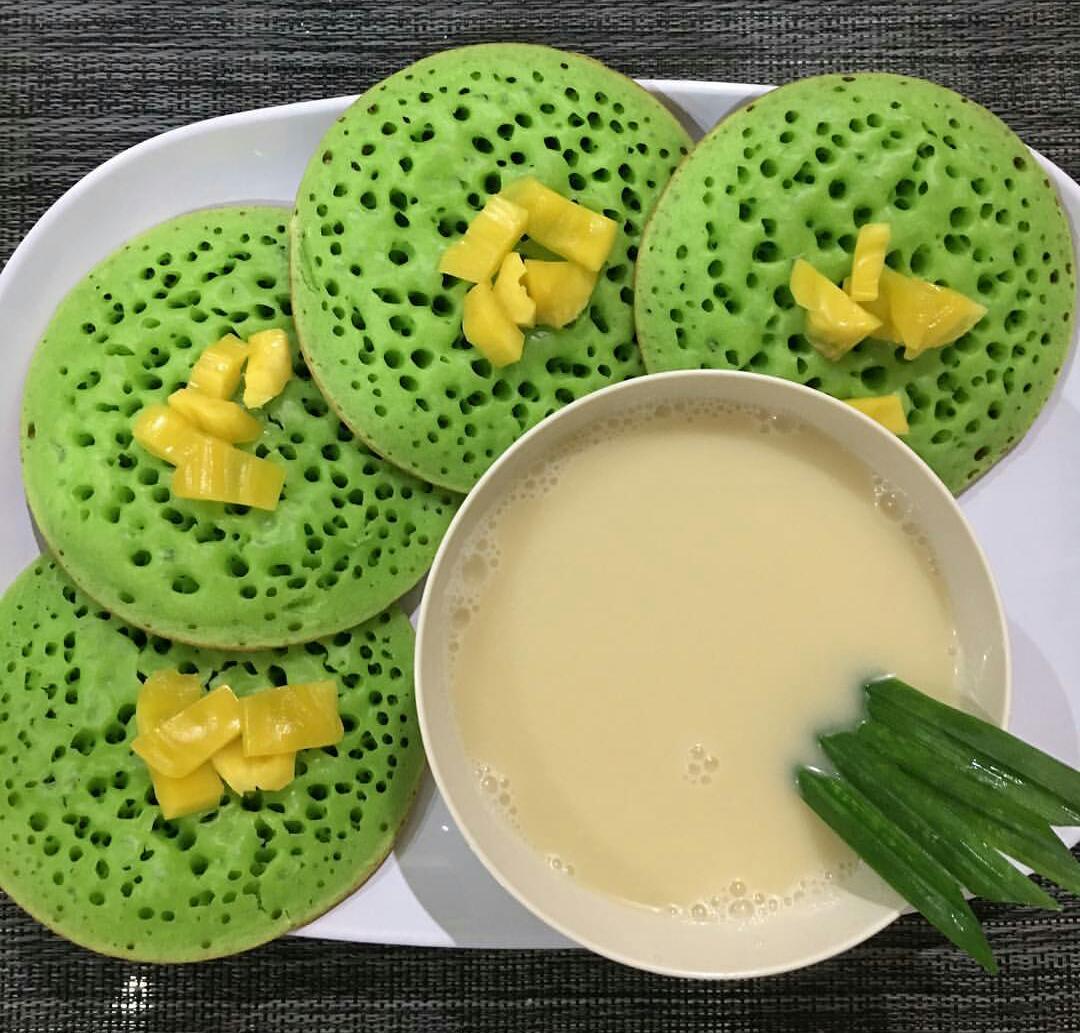 Menghabiskan Malam di Waroeng Serabi Klojen