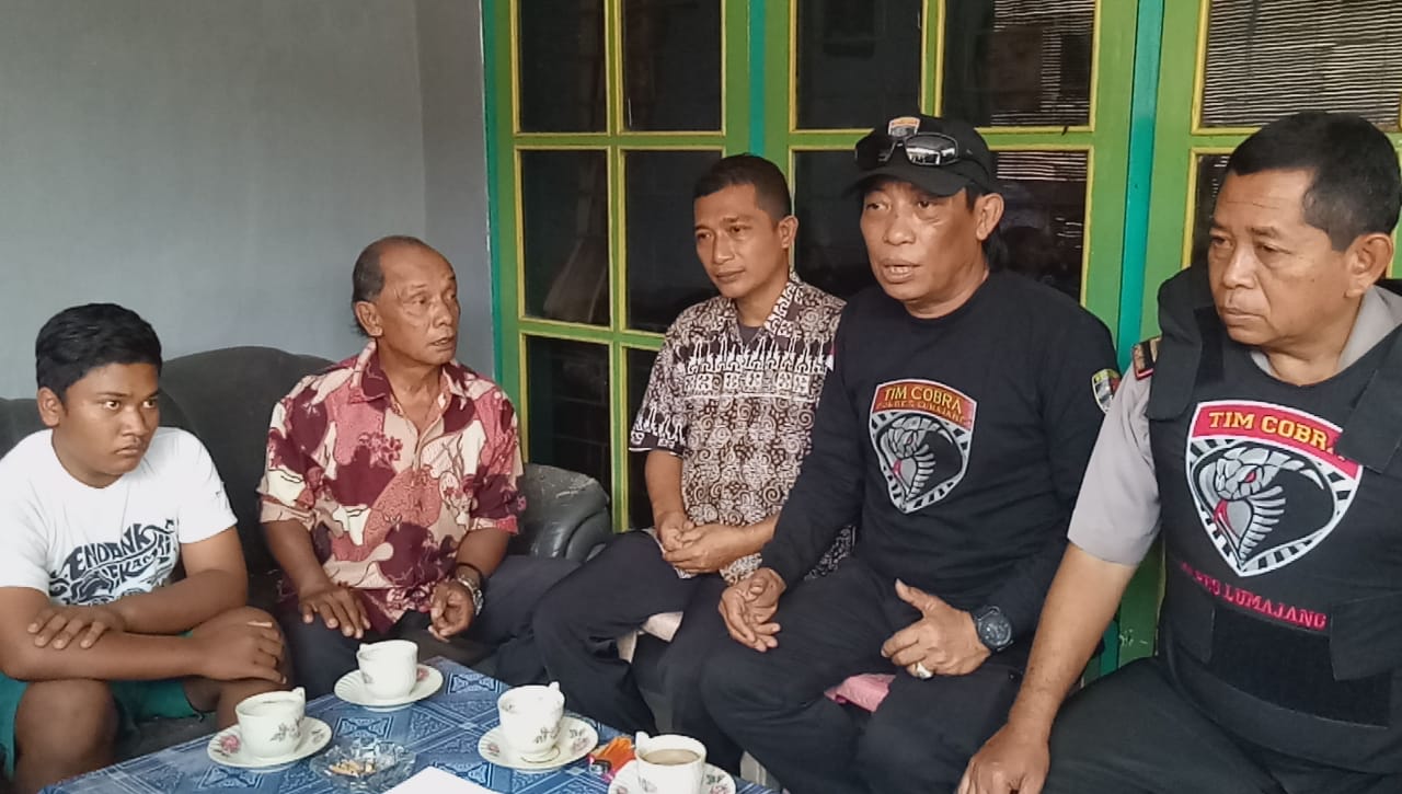 Tim Cobra Polres Lumajang Mediasi Guru Tampar Siswa Berujung Damai
