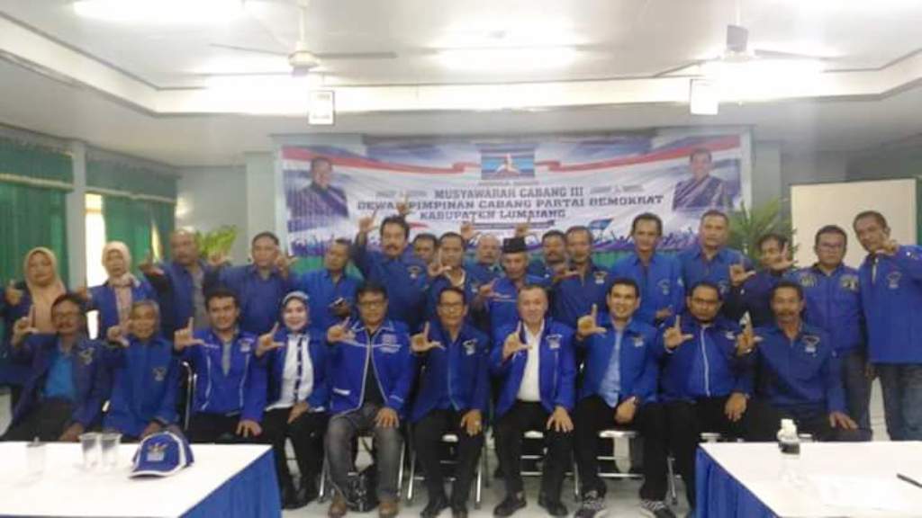 dr. Buntaran terpilih jadi ketua Demokrat Lumajang