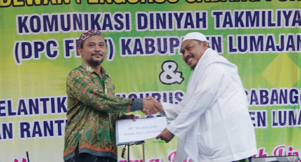 FKDT Serahkan Bantuan 50 Juta Untuk Klinik NU Lumajang