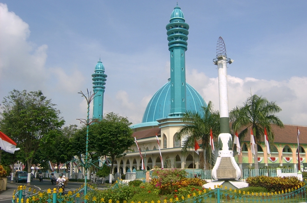 Festival Musik Patrol Masjid Agung KH. Anas Machfud "Membumikan Sholawat di Bumi Lumajang"